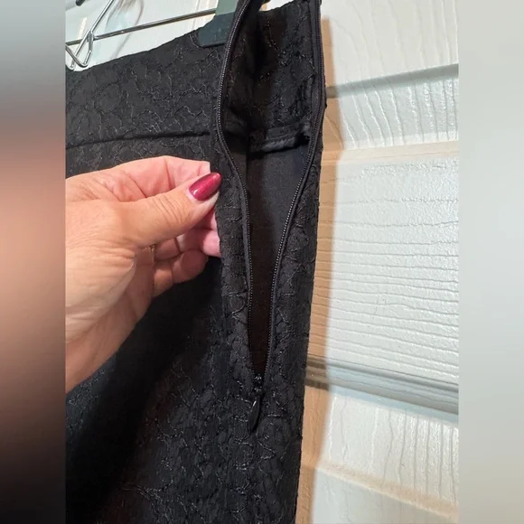 Elle black pants lace overlay cropped dress pants - black - size 10. BOGO offer - Picture 4 of 7